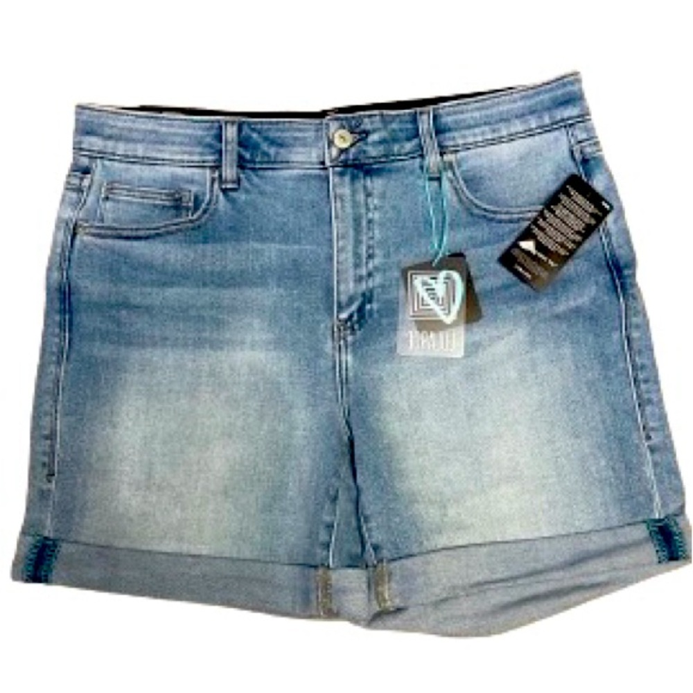 New with tags LuLaRoe boyfriend shorts. Size 30